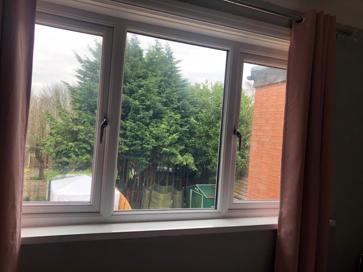 Double Bedroom Manchester Exterior foto